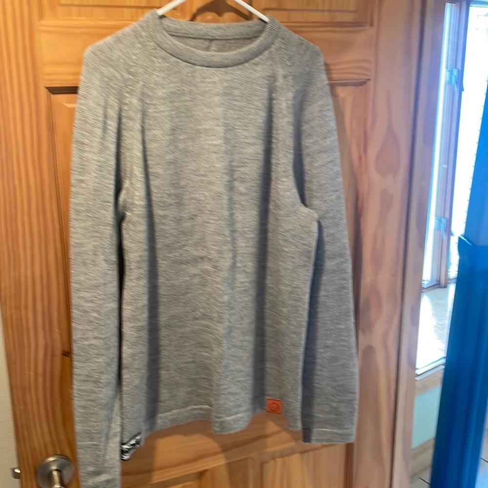 Paka Crew Sweater Large